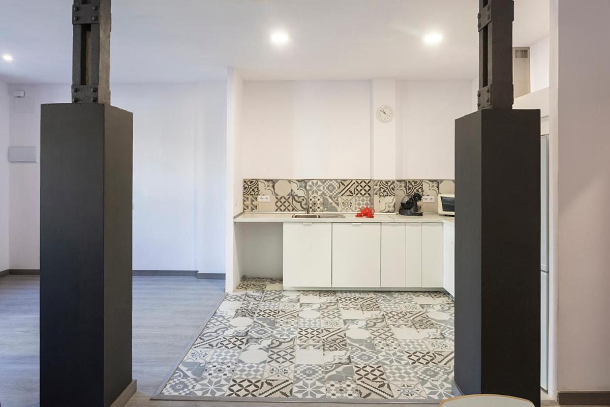 Pelicano Urban Apartment Seville Exterior photo